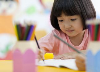 teaching toddler to write
